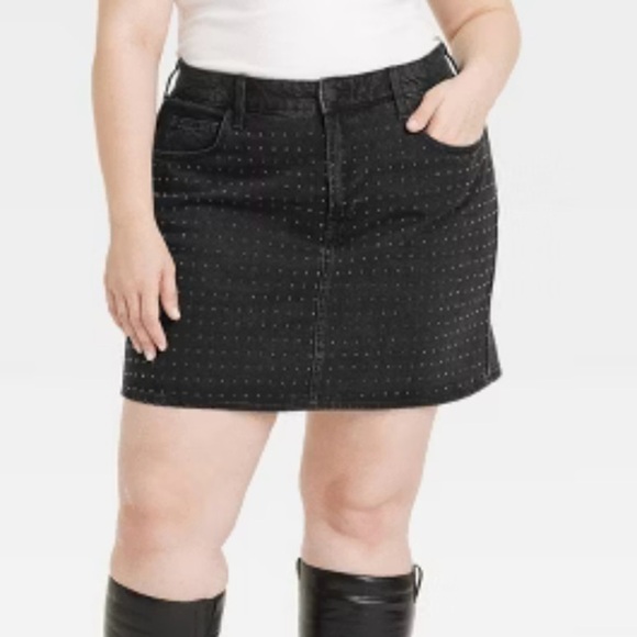 Universal Thread Black Jean Miniskirt with Stud Detail Size 17 - Picture 1 of 9